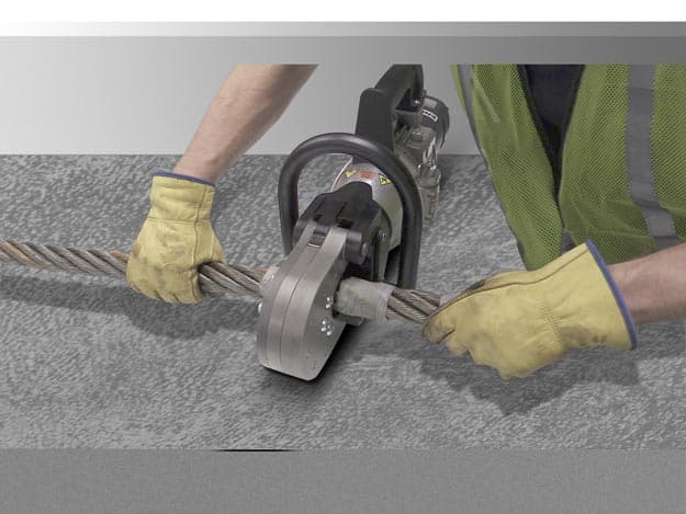EWCE55B, kapacita 38,2 tuny, elektrický střihač drátů a kabelů, maximální průměr materiálu 55,1 mm, 120 V