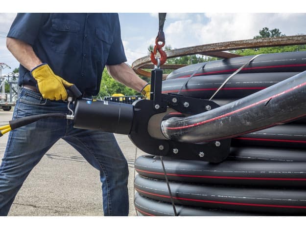 EWCH90, kapacita 61,8 tuny, hydraulický střihač drátů a kabelů, maximální průměr materiálu 89,9 mm