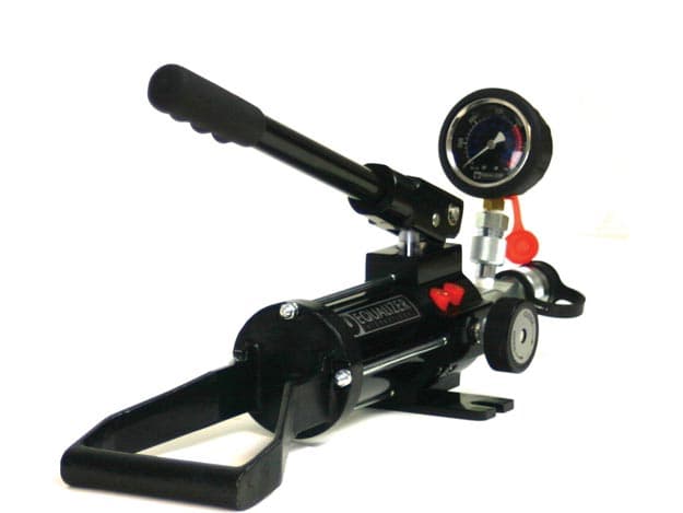 HP550SMIN, hydraulisch abgedichtete Handpumpe mit zwei Geschwindigkeiten, einem Anschluss und Manometer und Adapter