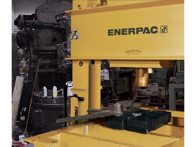 Hydraulický lis IPR5075, 50 tun, s válcovým rámem s dvojčinným válcem RR5013 a elektrickým čerpadlem ZE4420SBN