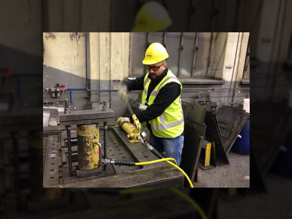 Safely Releasing Furnace Bricks from a Steel Fixture