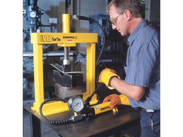 GF200B, hydraulisches Kraft- und Druckmessgerät, metrische Skala, zur Verwendung mit 150- und 200-Tonnen-Zylindern